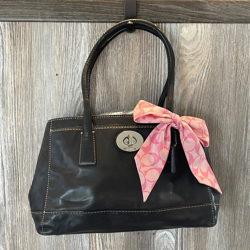Coach black leather shoulder purse